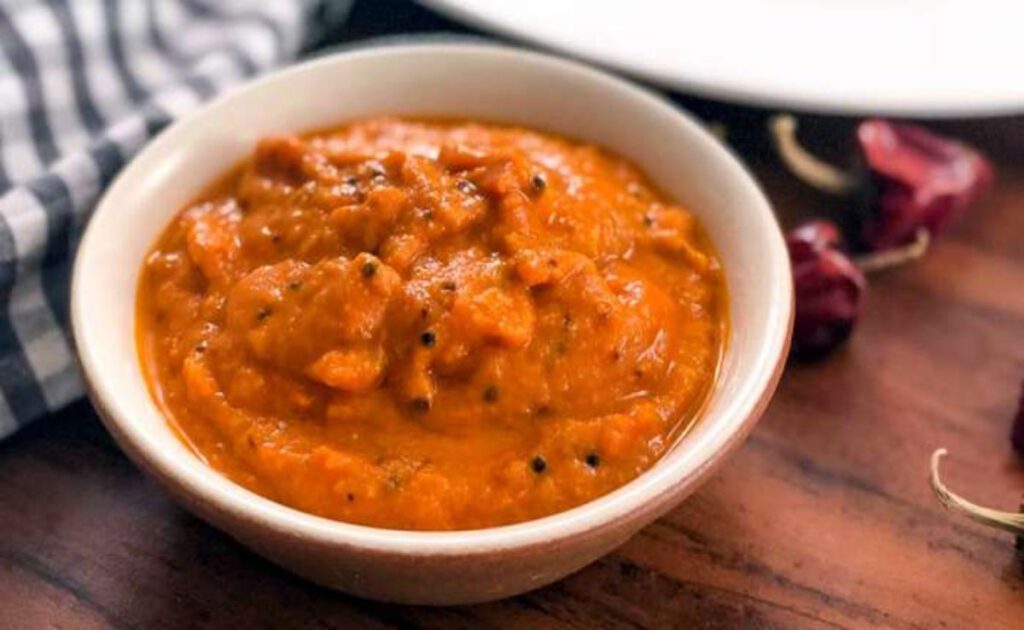 Onion Chutney: Make this tasty chutney to enhance the taste of any South Indian food