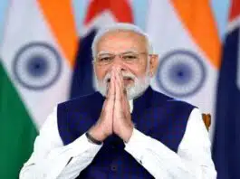 PM Modi urged people to put tricolor on social media DP