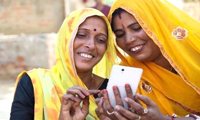 Rajasthan: From today 1.3 crore women will get free phones with 3 years of data