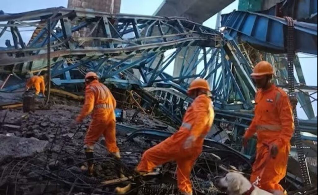 Maharashtra: 17 killed, 3 injured after girder machine collapses on Samruddhi Expressway in Thane