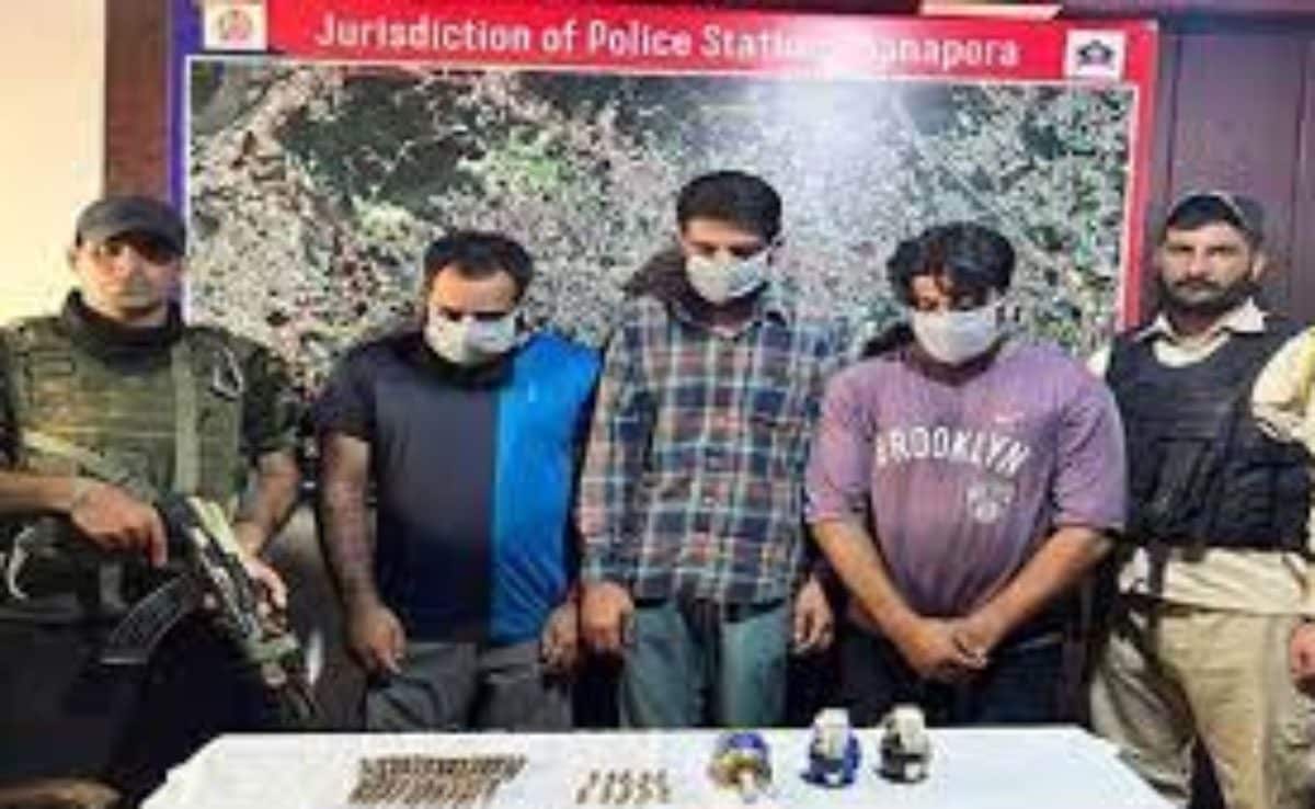 Jammu Kashmir: 3 associates of Lashkar arrested with weapons in Srinagar