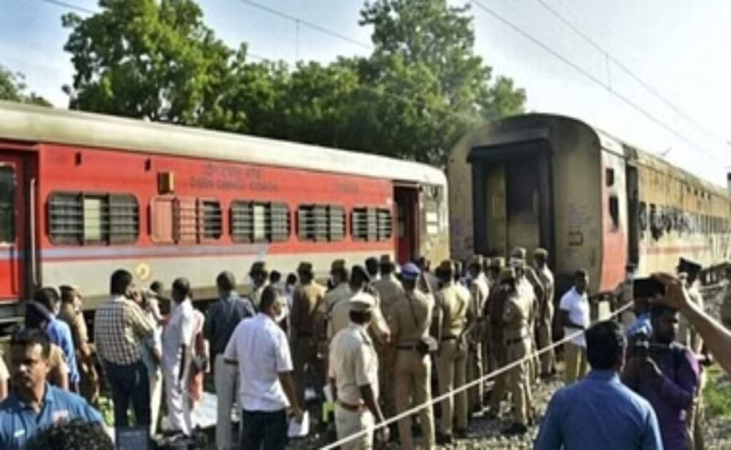 Tamil Nadu: 10 killed, 20 injured in train fire at Madurai station