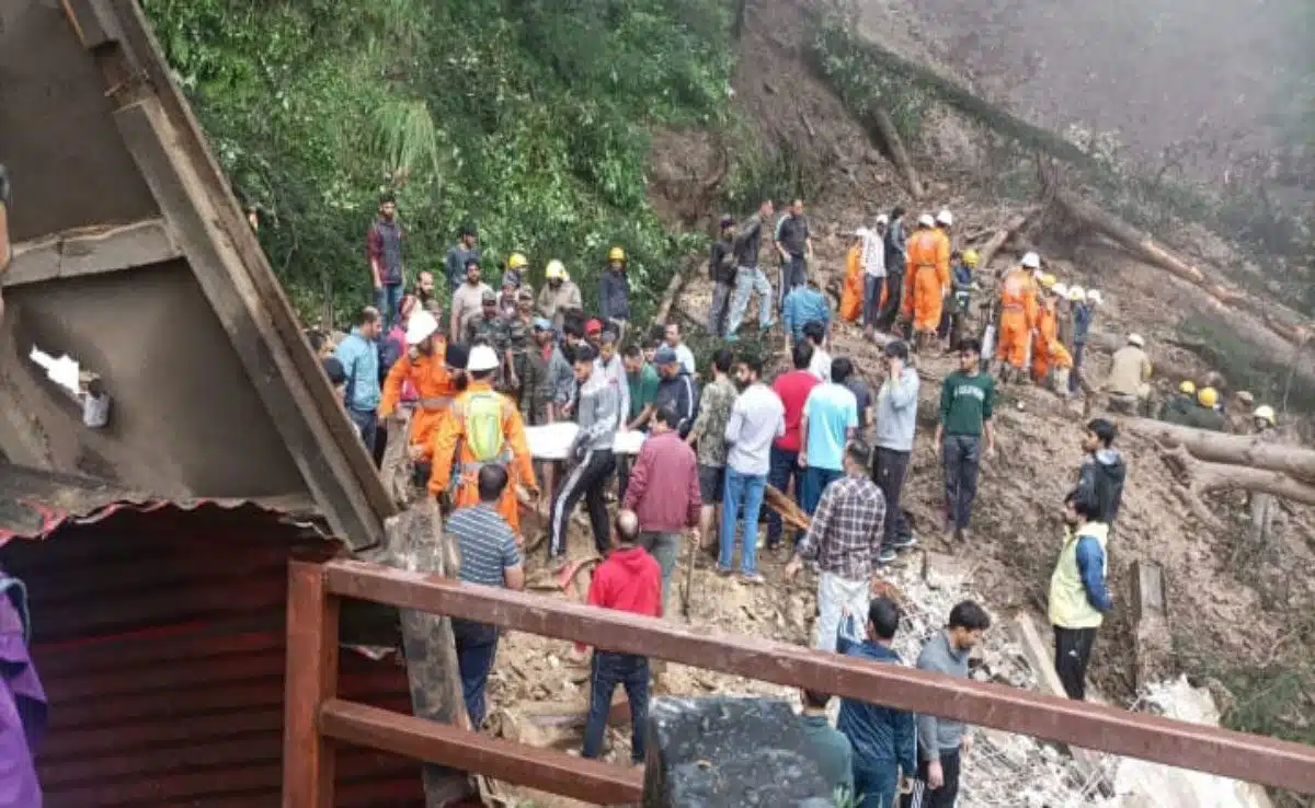 heavy rain in shimla Himachal Pradesh: 9 people died due to landslide in Shimla's Shiv temple