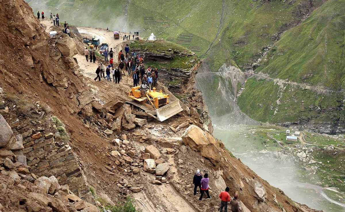 74 people died due to heavy rains in Himachal Pradesh, loss of ₹10,000 crore