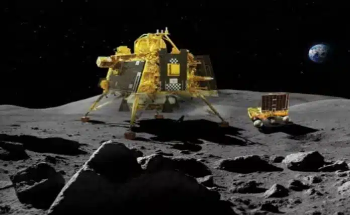 Chandrayaan-3: After getting down from the lander, the rover Pragyan walked on the moon