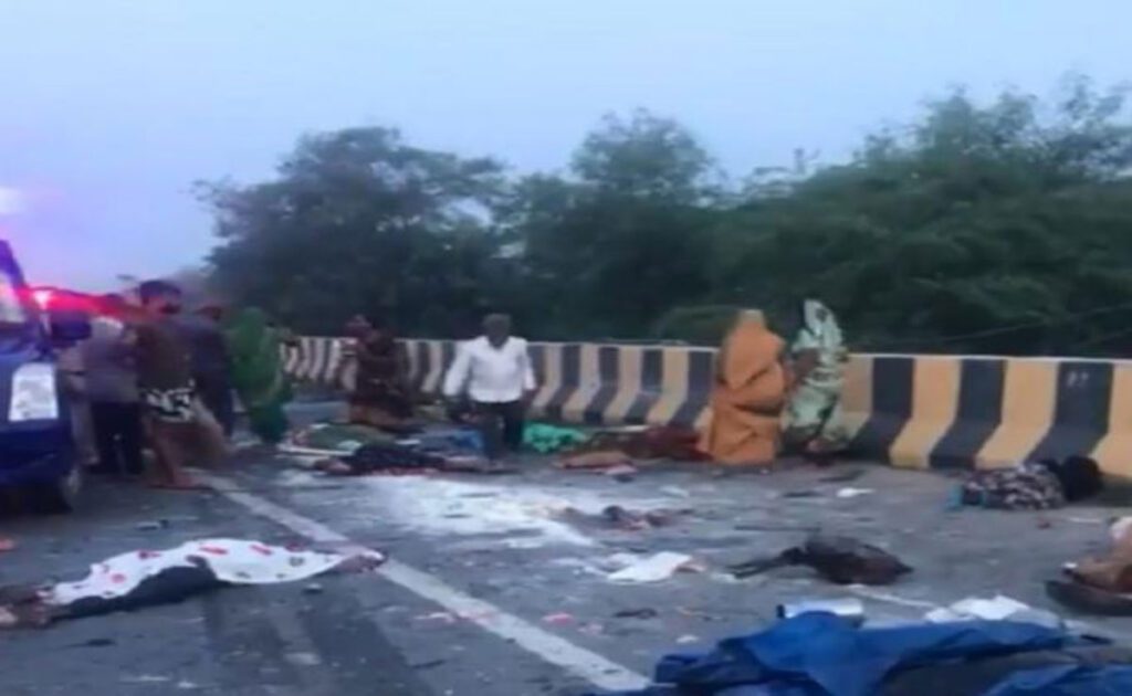 Rajasthan: 11 people died in collision between truck and bus on National Highway