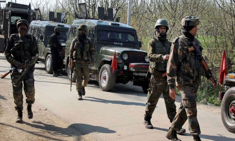 Jammu-Kashmir: 4 soldiers martyred, 1 missing in encounter that continued for 48 hours in Anantnag.