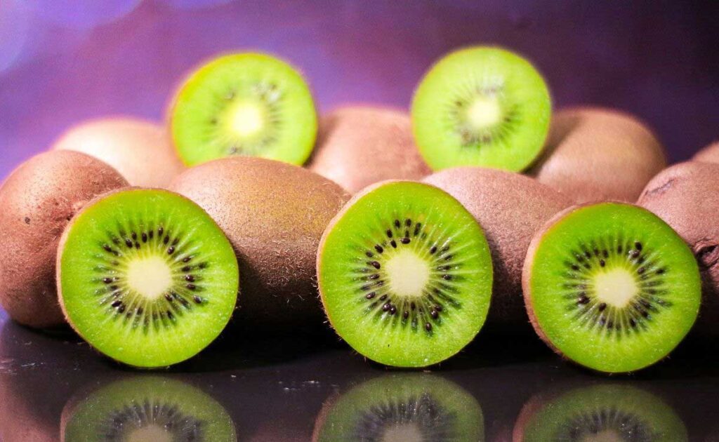 Easy Ways to Keep Kiwi Fresh