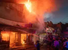 Bangladesh: Hundreds of shops were gutted in a fire in a market in Dhaka.
