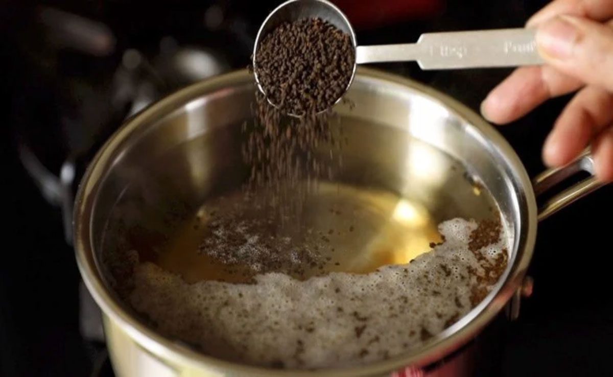 Jaggery Tea: Try this recipe to lose weight