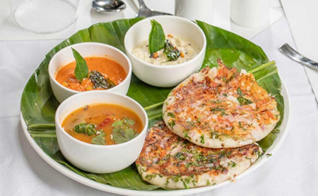 Include these 5 delicious and healthy Uttapam recipes in your weight loss diet.