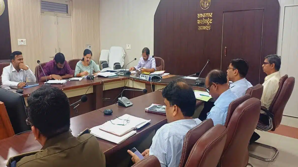 Road safety committee meeting organized in Sambhal UP
