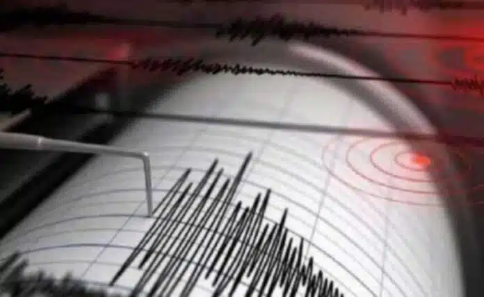 Strong earthquake tremors were felt in many parts of Delhi-NCR