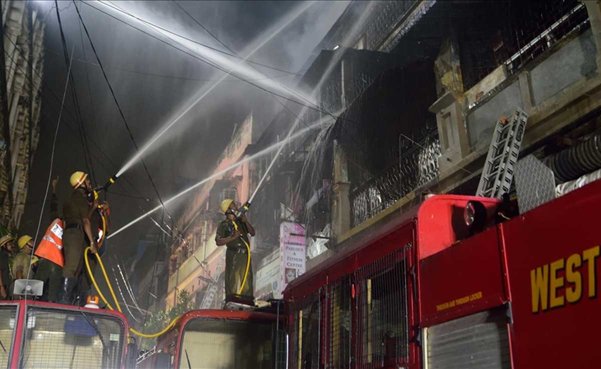 mumbai residential fire Mumbai: Massive fire breaks out in 7-storey building in Goregaon area, 8 dead, more than 40 injured