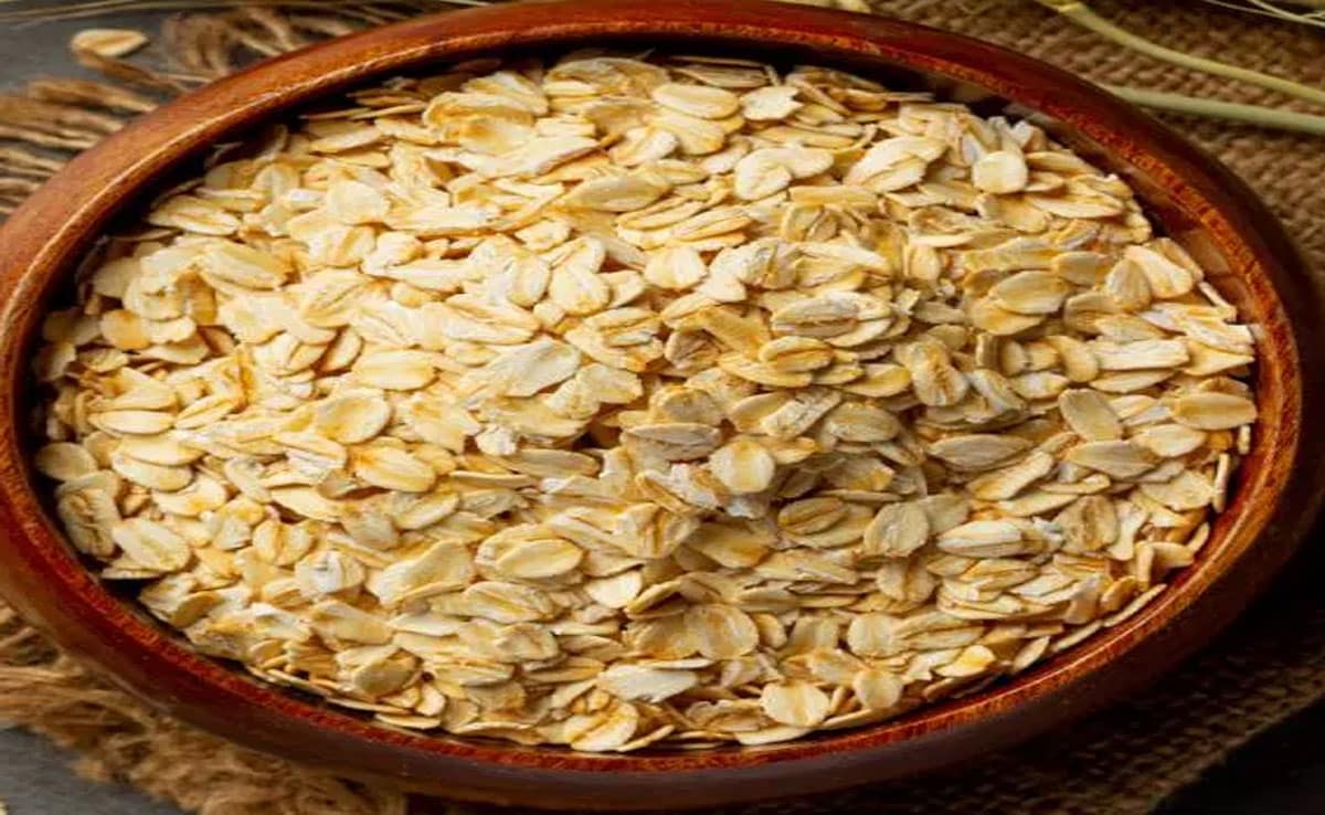 oats 1 Keep Your Stomach Happy with Fiber-Rich Foods