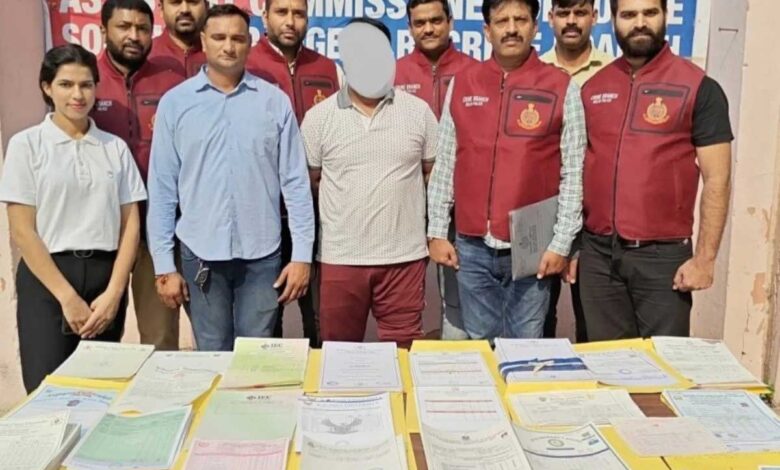 Mega racket of fake degree busted in Delhi