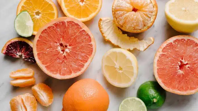 Role of Vitamin C in increasing immunity