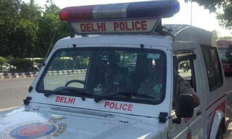 12th class student's finger chopped off for talking to girl classmate in Delhi