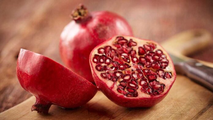 10 reasons to drink pomegranate juice