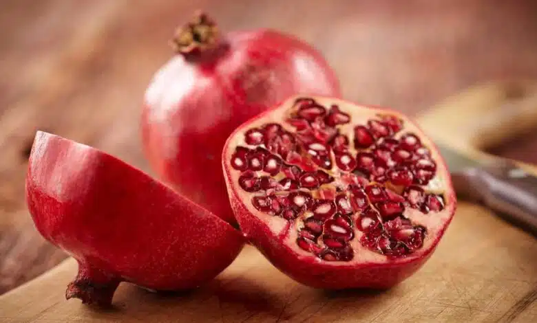 10 reasons to drink pomegranate juice