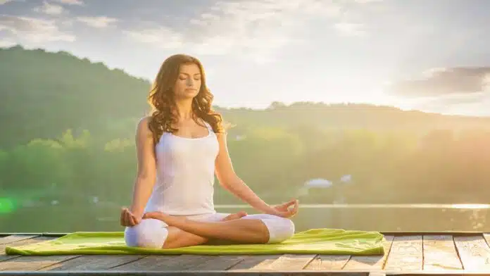 वजन कम करने के लिए yoga and exercise के फायदे