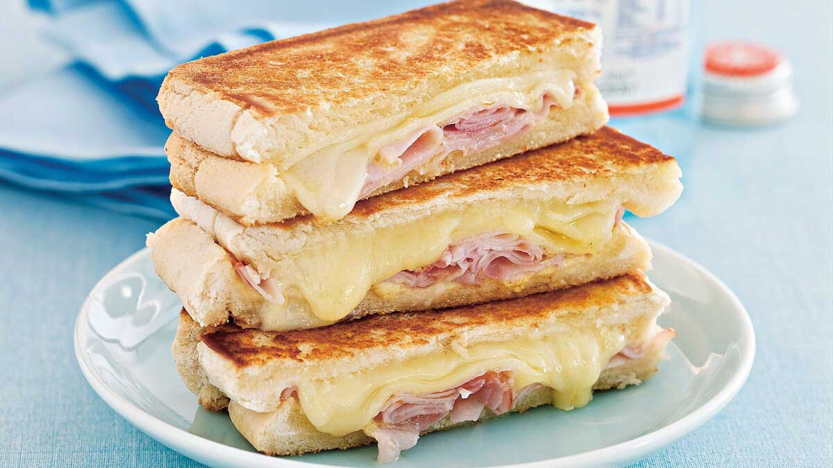 5 Delicious Sandwich Recipes with Creamy Peanut Butter.