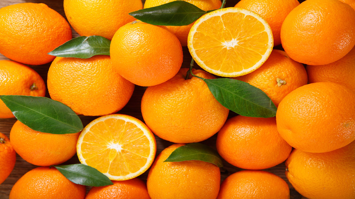 Eating which fruit improves eyesight 3