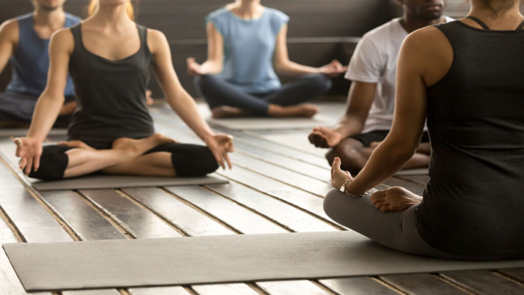 Good ways to practice yoga for health 2