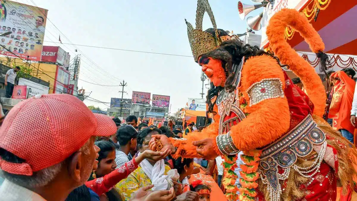 Hanuman Jayanti festival is celebrated like this across the country