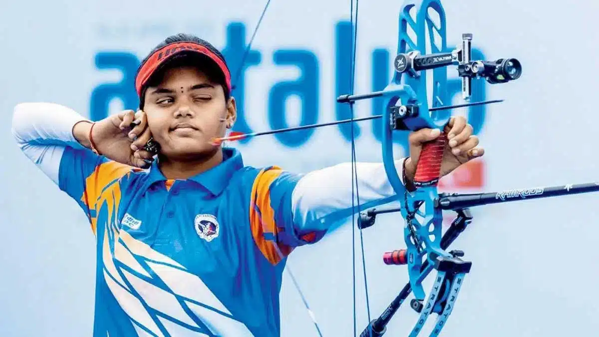 Jyoti Surekha congrat by Andhra Pradesh Governor for archeryJyoti Surekha congrat by Andhra Pradesh Governor for archery