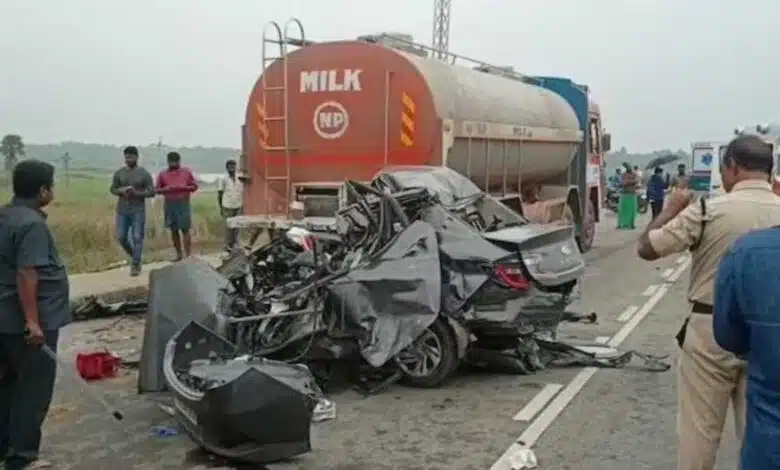 Three people died in road accident in Andhra Pradesh