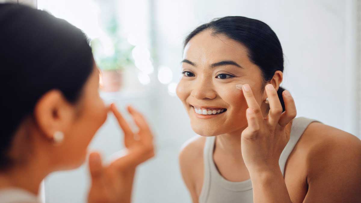 Try 6 DIY Makeup Hacks for Summer Skincare
