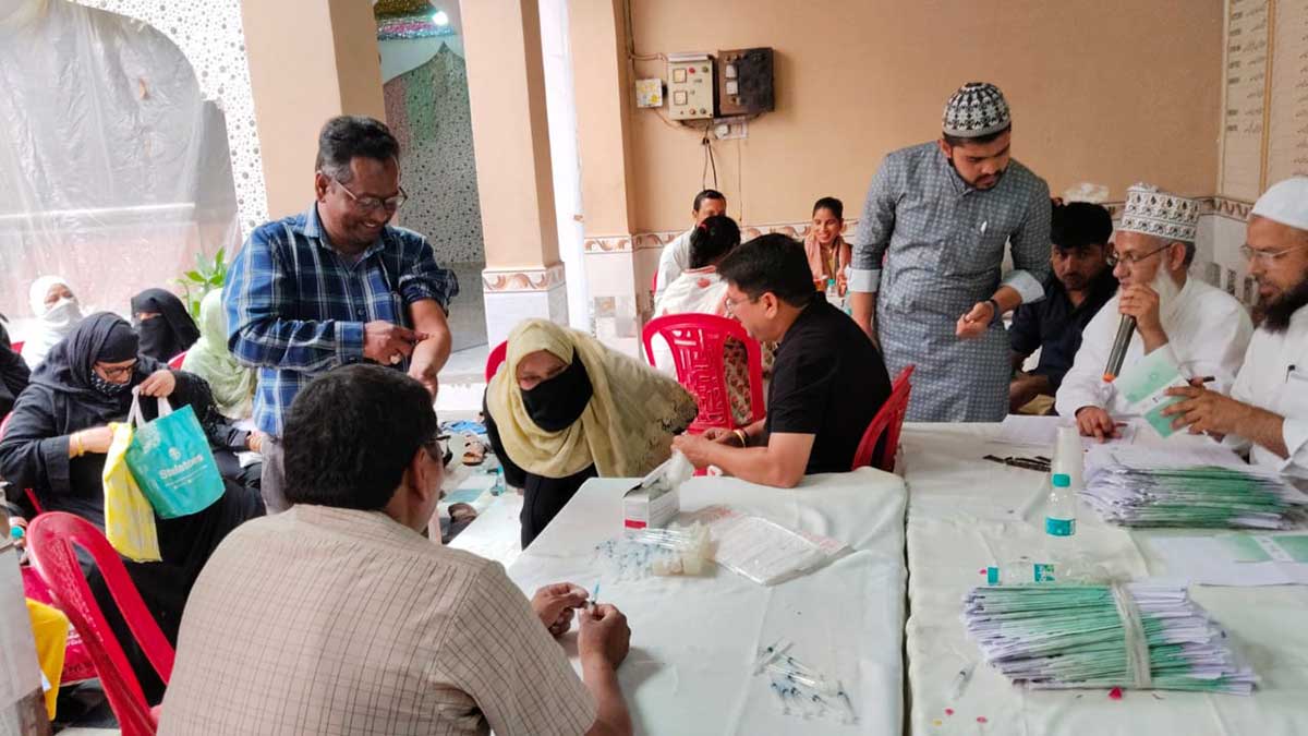 Vaccination of Haj pilgrims in Sambhal