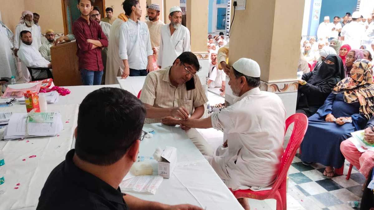 Vaccination of Haj pilgrims in Sambhal