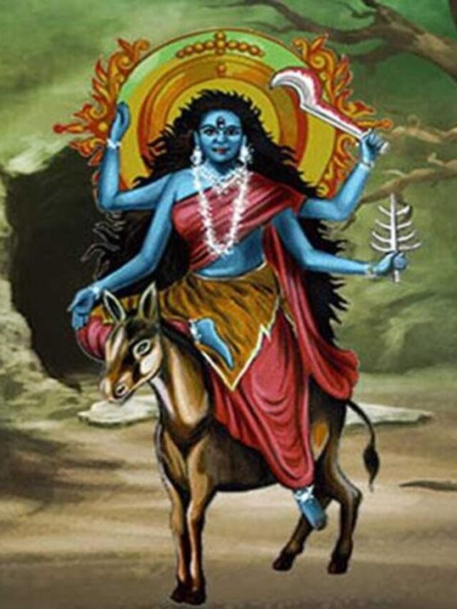 Which goddess is worshiped on the seventh day of Navratri?