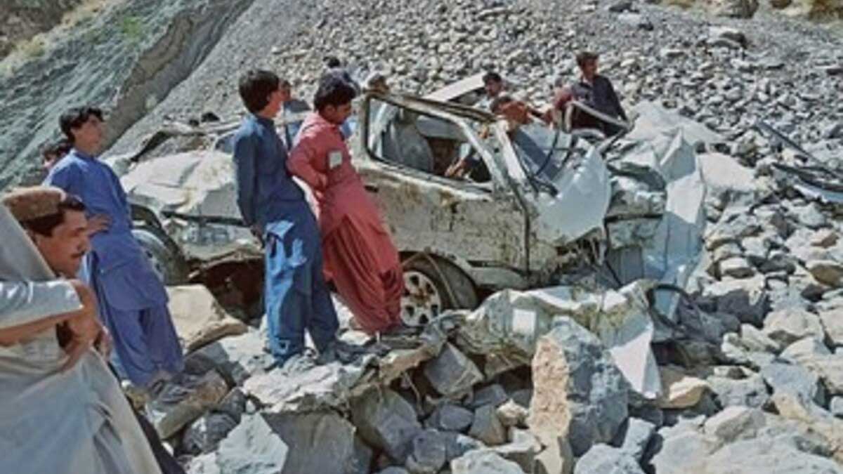13 killed after mini truck falls into ravine in Pakistan