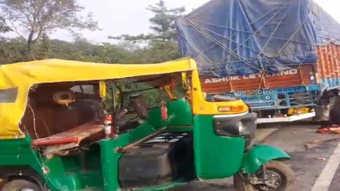 3 killed in collision between autorickshaw and truck in Bihar