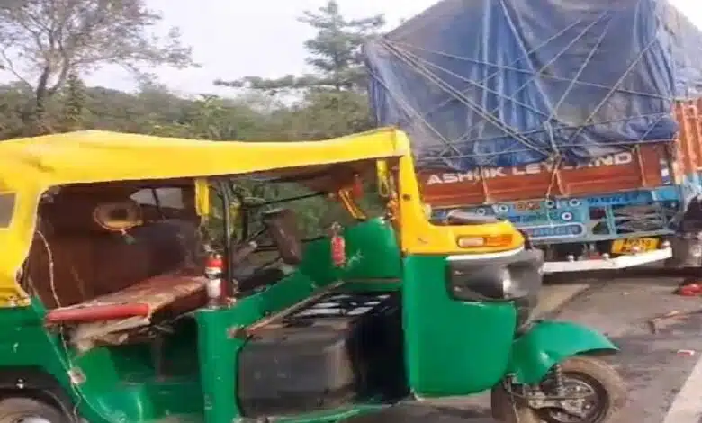 3 killed in collision between autorickshaw and truck in Bihar