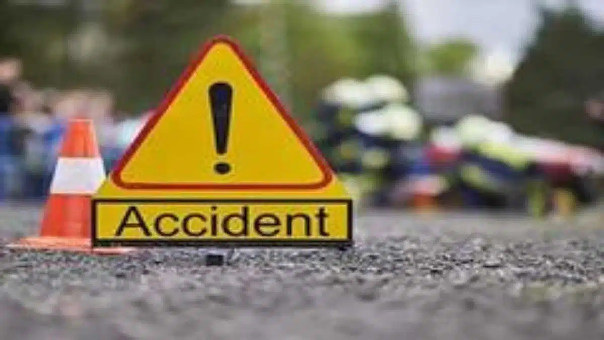 3 killed in collision between autorickshaw and truck in Bihar