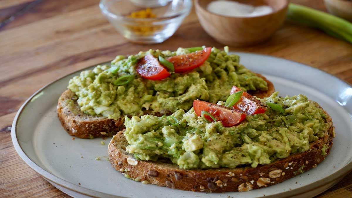 5 Healthy Avocado Recipes You Can Add to Your Diet