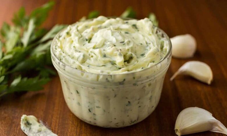 5 Tips for Making Garlic Butter