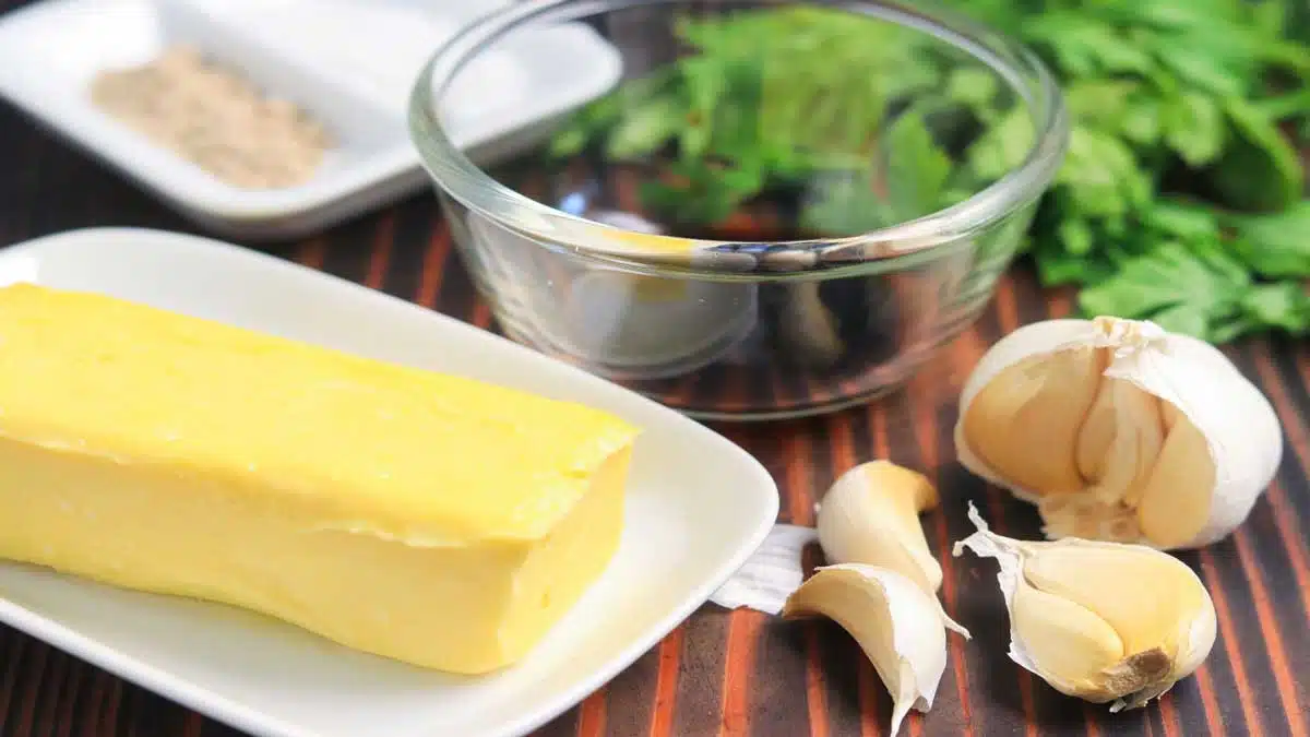 5 Tips for Making Garlic Butter