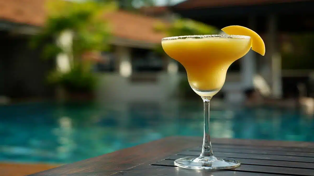 5 mango cocktails for summer