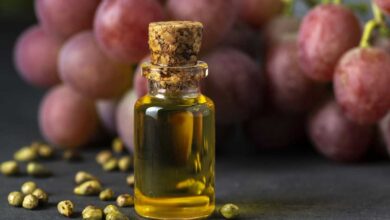 6 Best Grape Seed Oils to Prevent Acne Breakouts