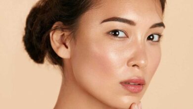 7 Healthy Foods to Treat Oily Skin