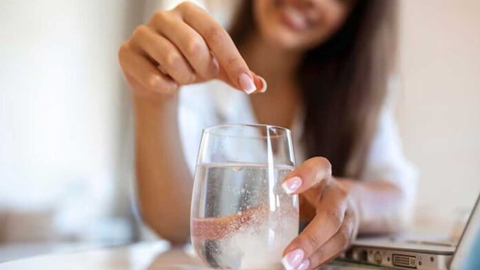 7 health benefits of drinking salt water every day