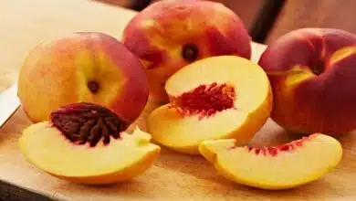 8 Surprising Health Benefits and Uses of Peaches