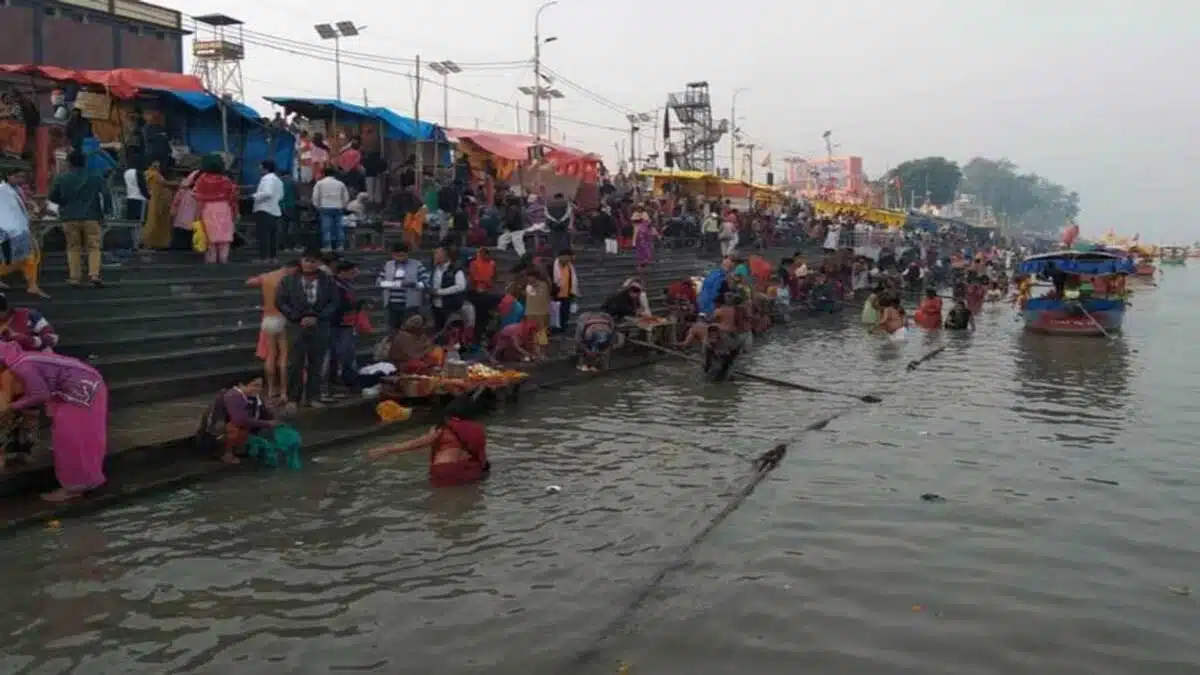 Akshaya Tritiya celebrated with great pomp, took holy bath in Saryu river UP