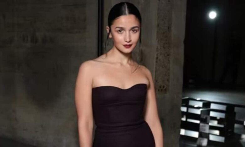 Alia Bhatt seen posing stylishly with Demi Moore at the Gucci Cruise show