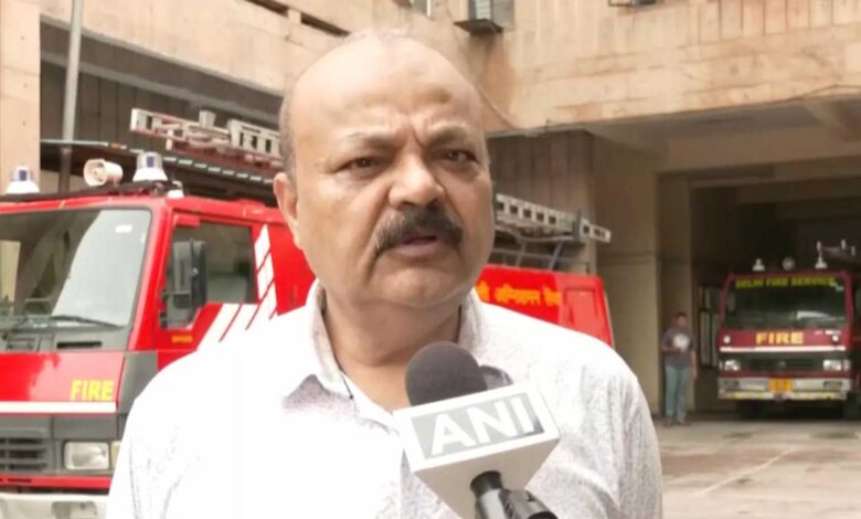 Atul Garg (Delhi Fire Chief) says, bomb threats received by schools are hearsay